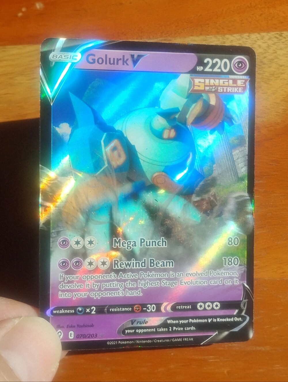 Near Mint 2021 Holo Ultra Rare Golurk V 070/203 Evolving Skies Pokemon Card